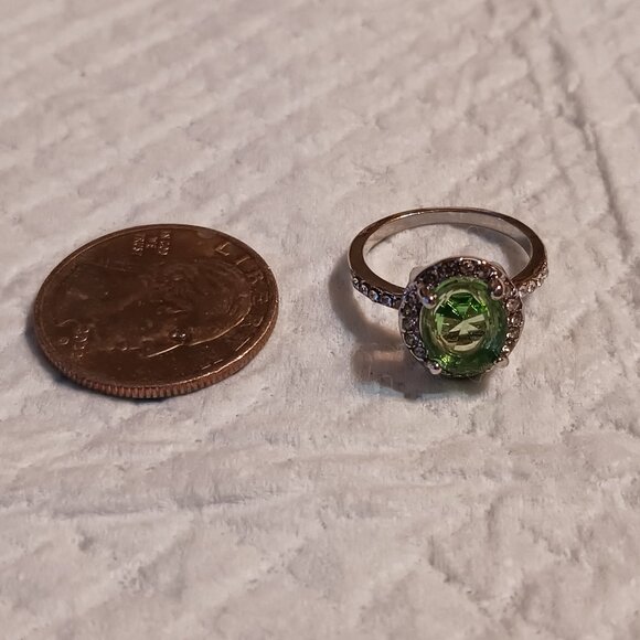 Green Peridot CZ Halo Silver Fashion Ring Size 7 NWOT - Picture 6 of 14